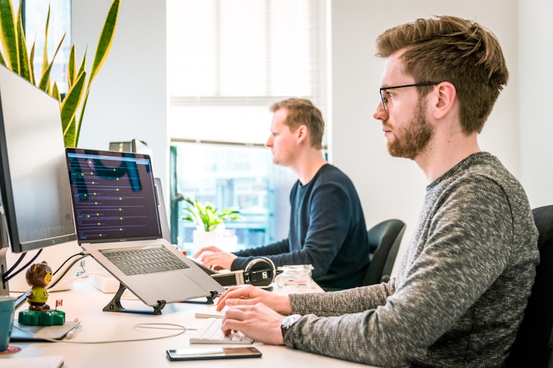 CRM para indústrias B2B: pipeline de vendas organizado com follow-up automático e dashboards